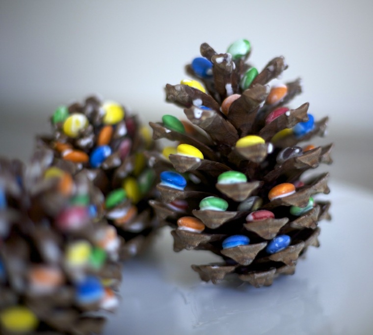 pine cones interior decoration idea autumn christmas