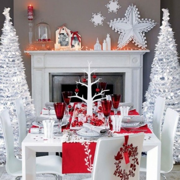 red christmas fireplace decoration