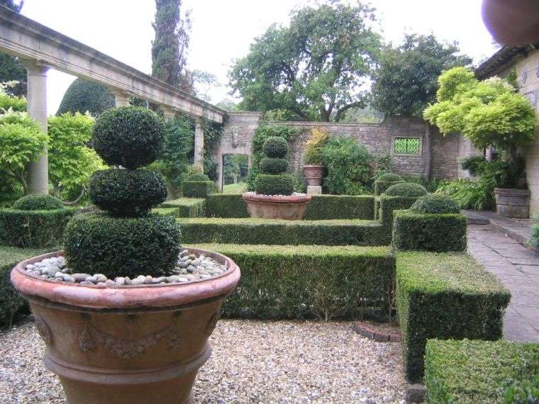 topiary style garden decoration