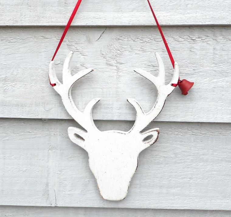 Christmas decoration wooden deer hanging idea red ribbon