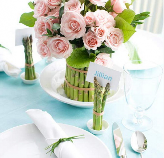 table decoration idea bunch of roses asparagus