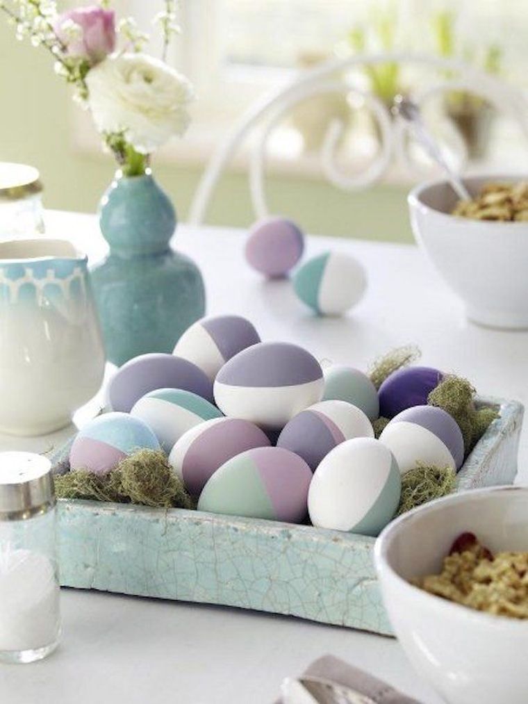 easter center table-egg-painted table decoration