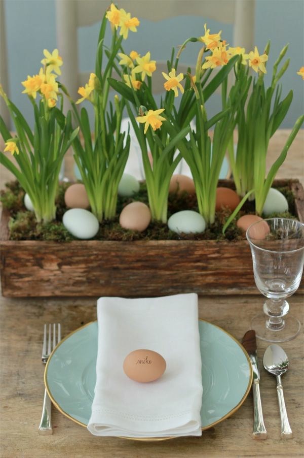 Easter floral decoration