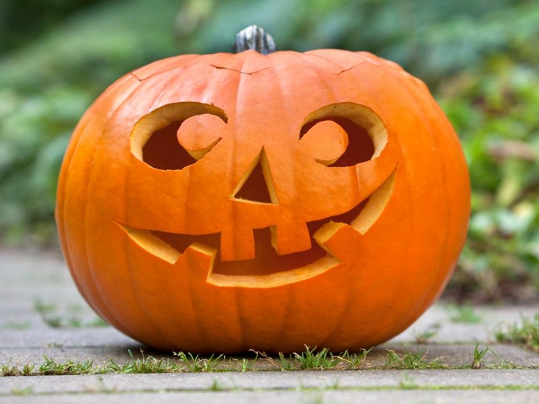 decoration-halloween-pumpkin-ideas-outside