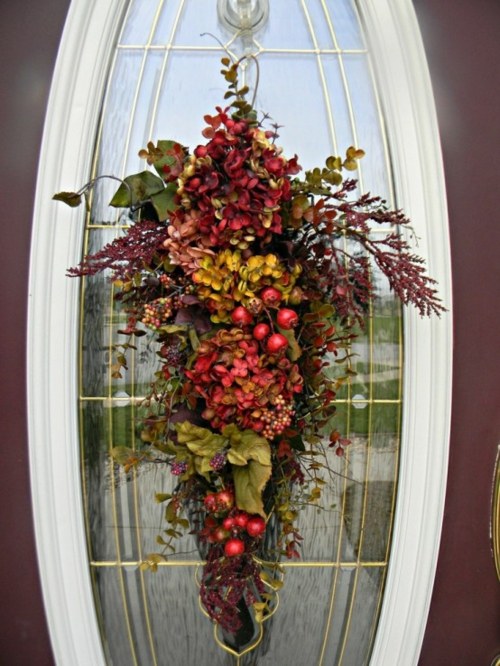 decoration bears autumn flowers