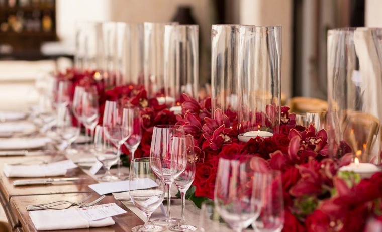 christmas red and white christmas table decoration