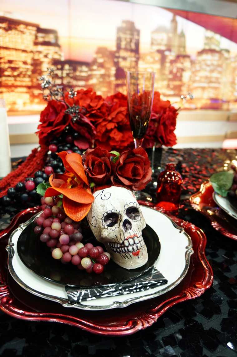 modern halloween table decoration