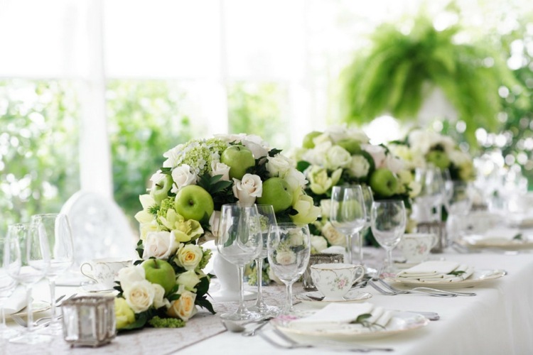 dekorasjon bord bryllup frukt blomster