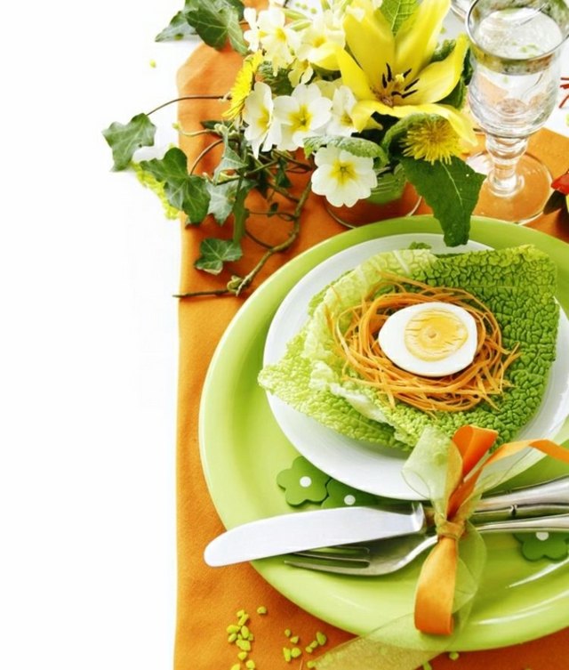 orange green table decoration