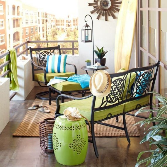 decorate his balcony landscaping