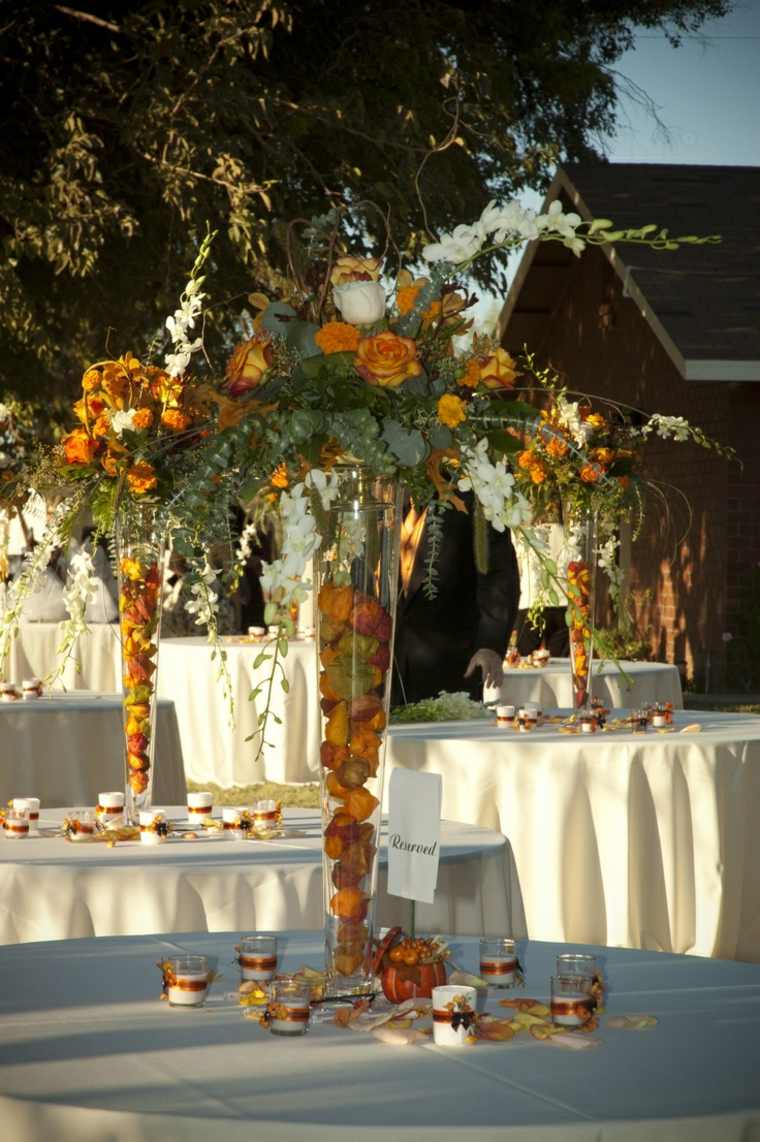 how to decorate a wedding table