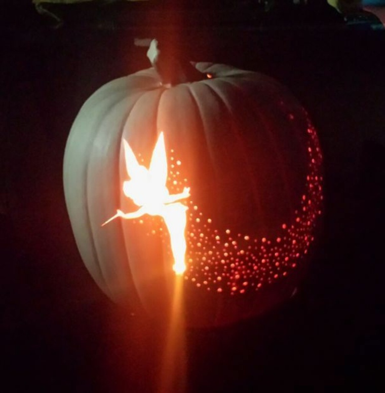 dekoration pumpa ljus idé original fe dekorera en pumpa för halloween