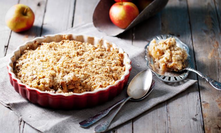 dessert-apple-crumble-sugar