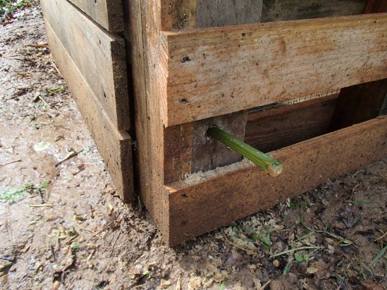 diy composter träpall detalj tillverkning komposter