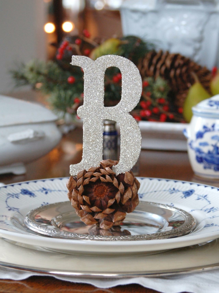 pinecone DIY dekorasi meja Krismas