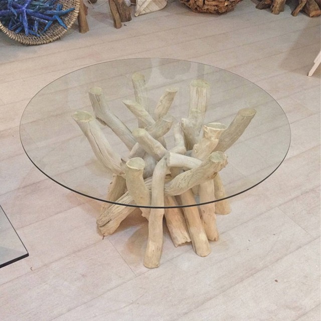 Double-table-low-in-glass-wood branches