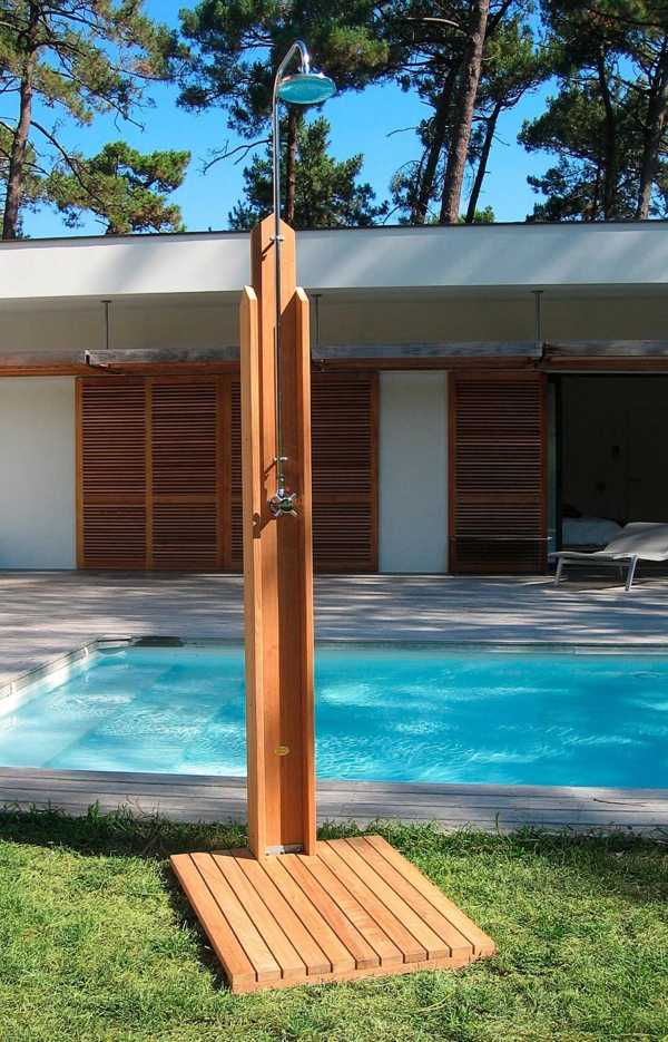 shower d'exterieur bois piscine