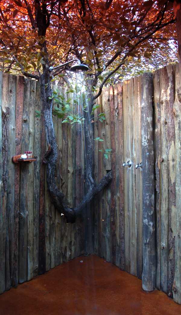 outdoor shower mashatu camp