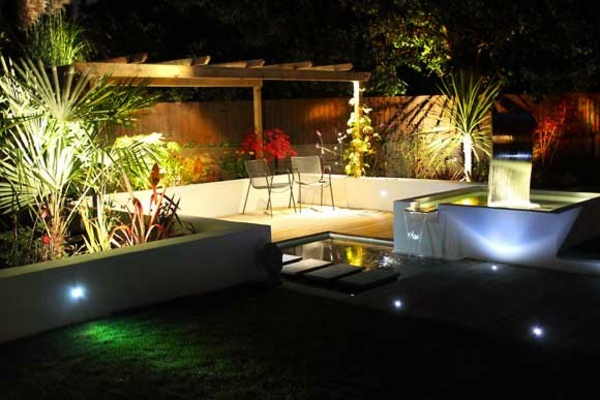 modern outdoor lighting