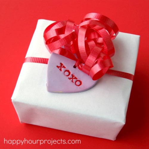 white packaging red gift valentine