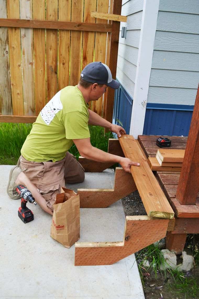 stair-wood terrace-steps-to-do-it-yourself