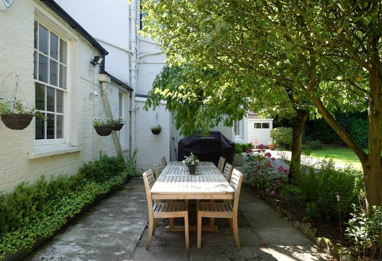 garden design dining table wooden chair wooden tree