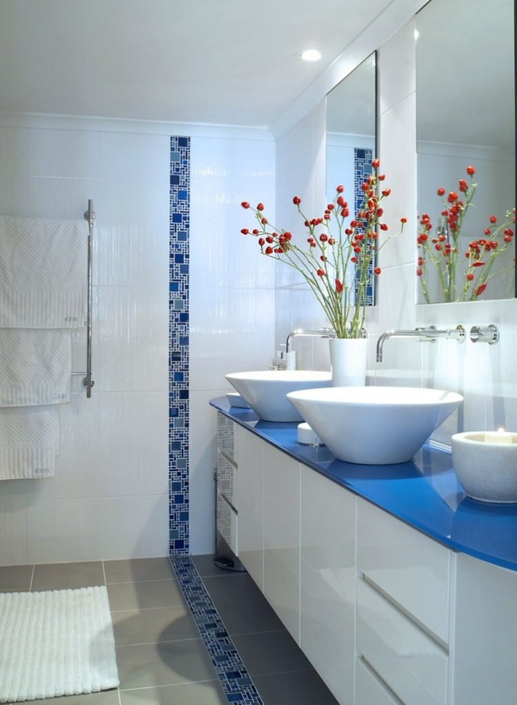 faience white bathroom blue