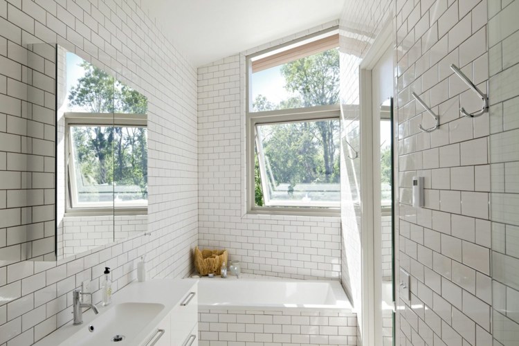 faience white bathroom retro