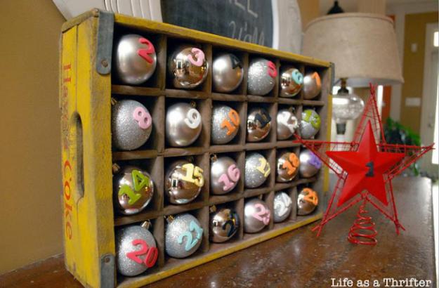 make-calendar-Advent-Christmas-balls-color-silver-digit