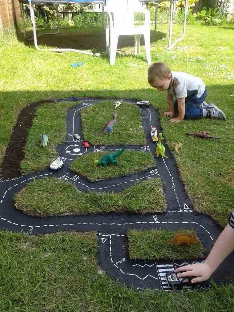 make an outdoor play area child-idea-play-outdoor