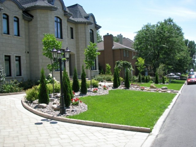 facade house garden