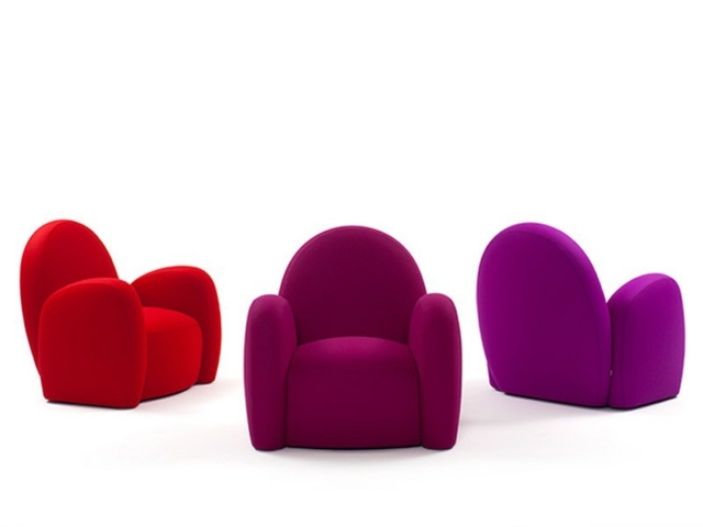 Armchairs in bright colors by MaMa Design Italia hot purple red