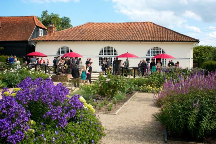 garden party decoration guests