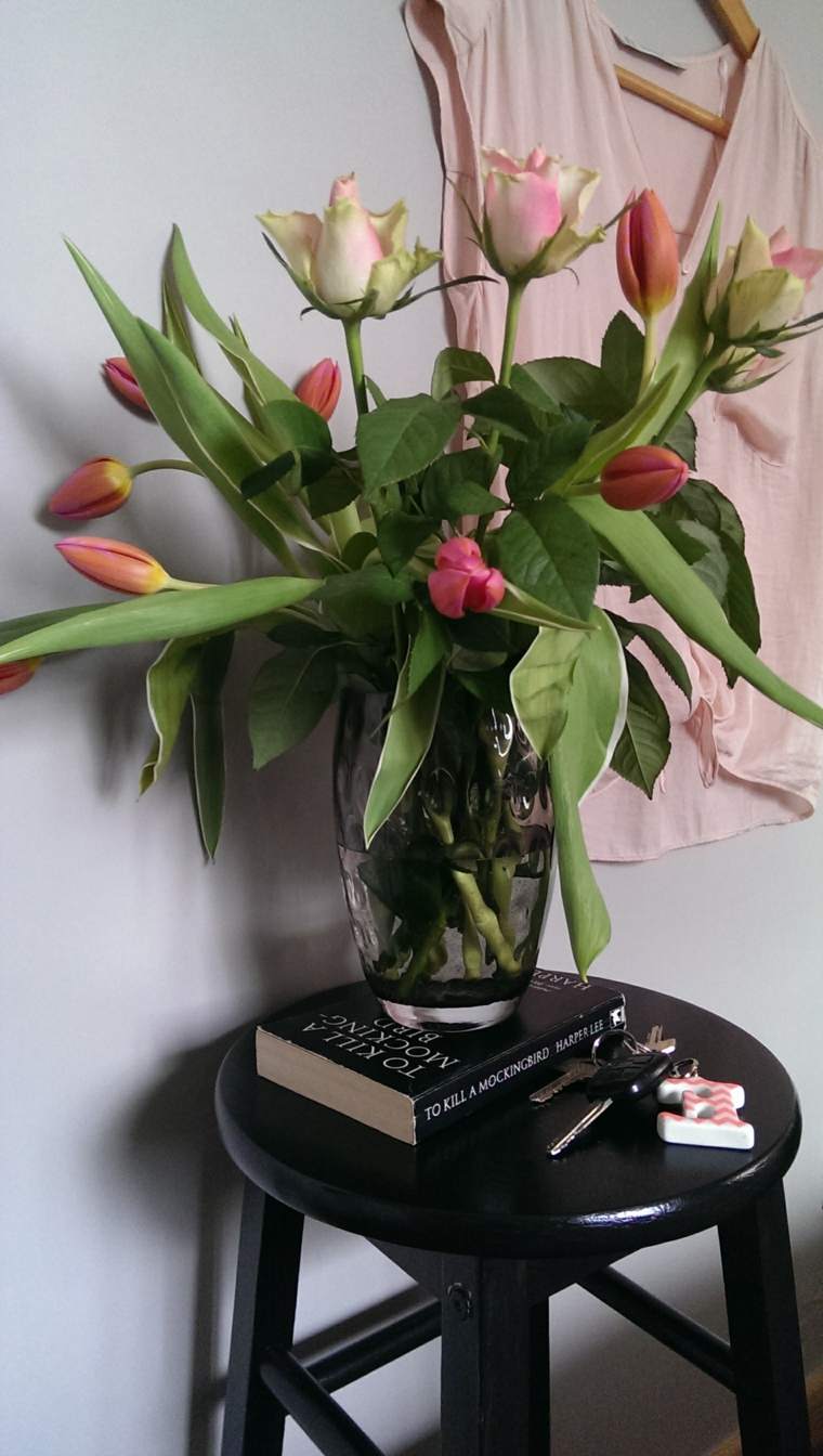 flowers spring decoration table