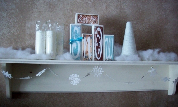 snowflakes-paper-DIY-shelf-white-candle holders-greeting cards snowflakes DIY