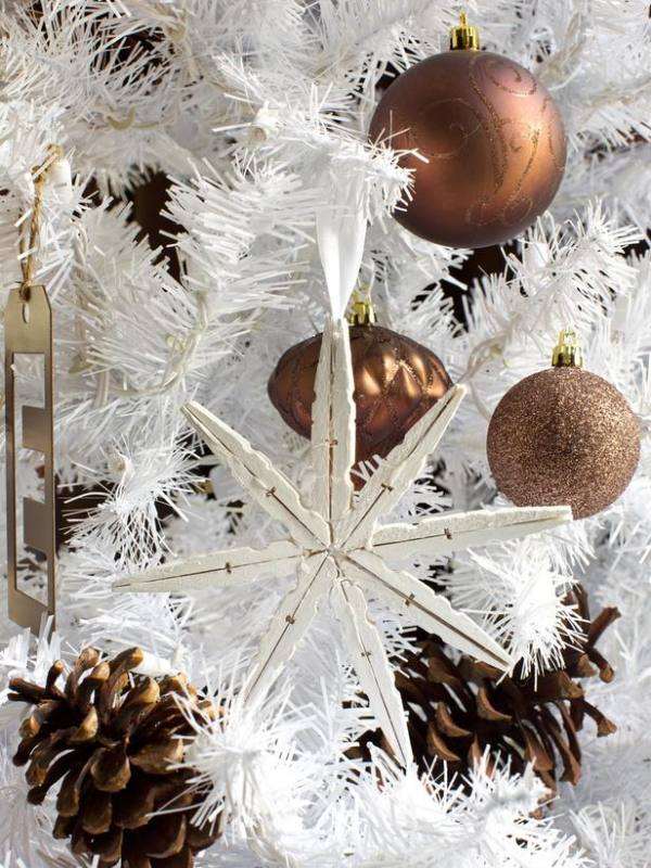 flakes snow-white paper DIY-gripper machine fathead brown