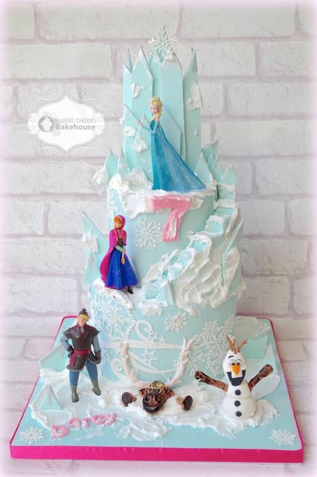 cartoon cake inspired by frozen cartoon