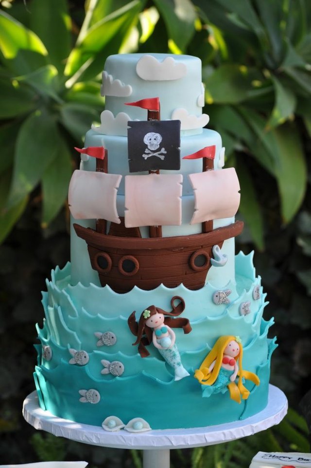 superb cake pirates boat mermaids