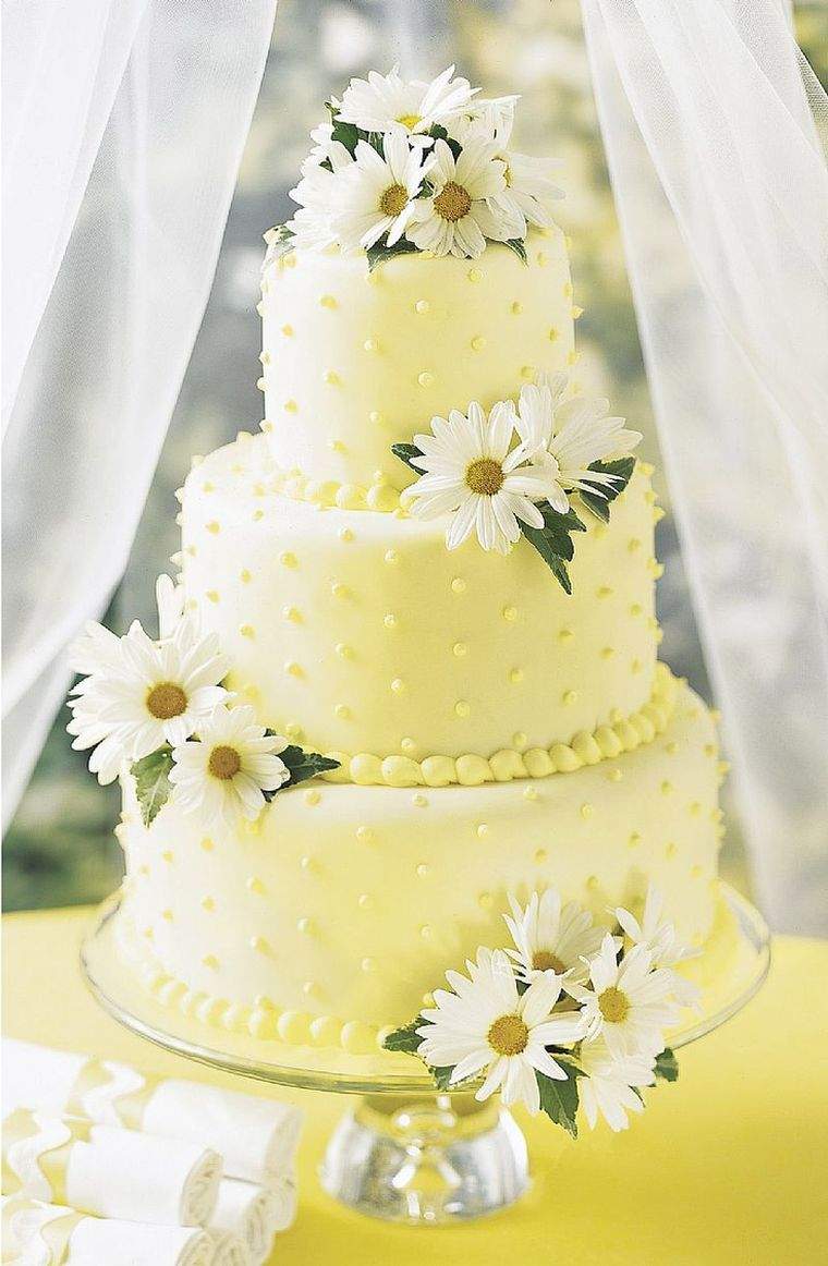 cake-of-marriage-original-style-vintage yellow