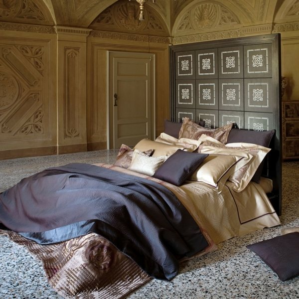 big bed big luxury house frette