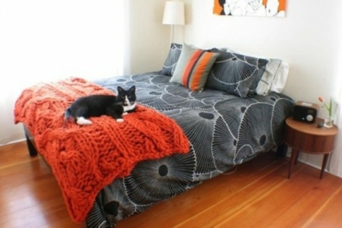 double bed view knitted orange