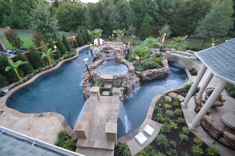 luxurious pool house expensive stone fountain fall d'eau décorative 