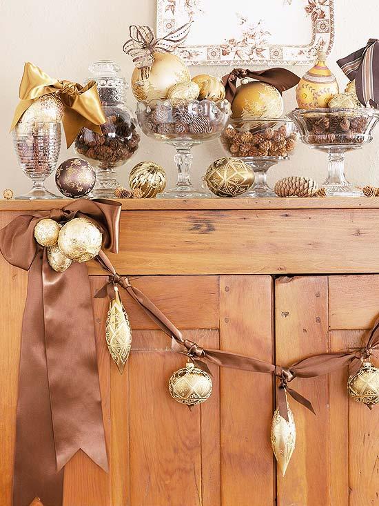 Christmas wreaths-golden garland