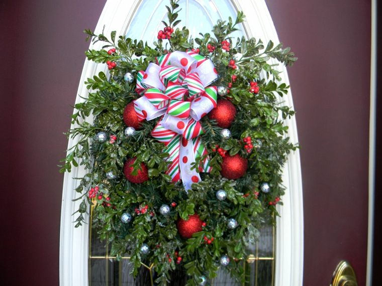 garland door outside deco entrances Christmas