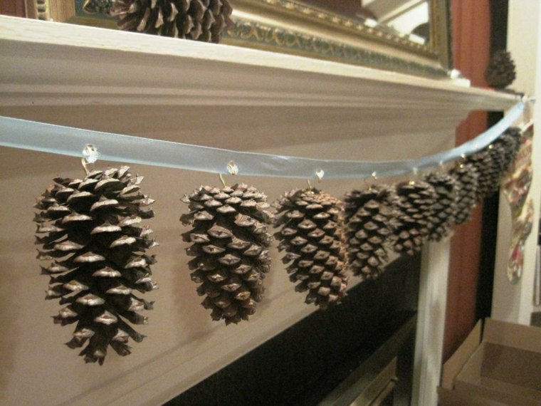 garland pinecones interiør dekoration idé