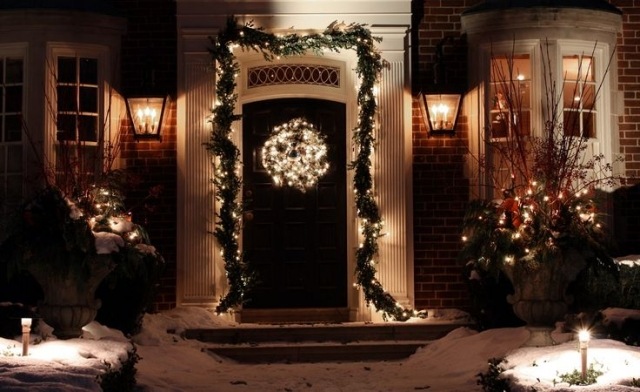 garlands-lights-christmas-door-entry-crown-garlands garlands lights