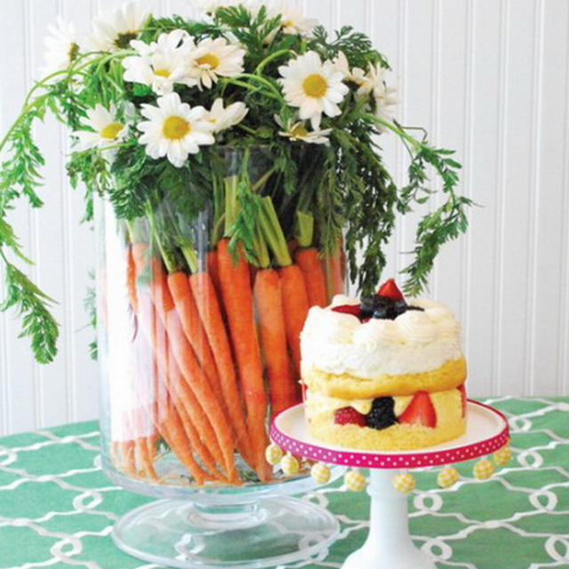 dekorere bordet med blomster ide gulrot kake bord