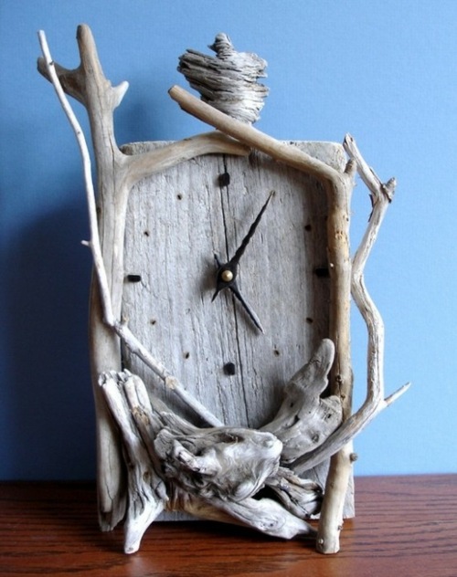 wood design clock