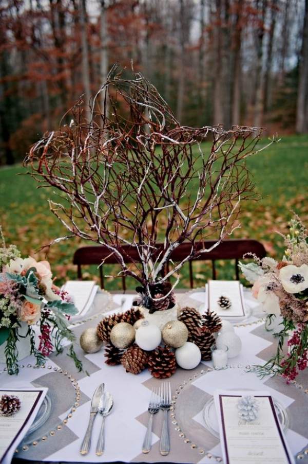 wedding table decoration idea with wood ornaments