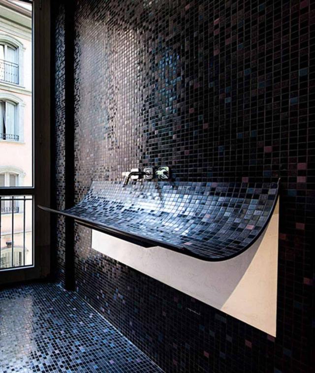 ideas-tiled bath-bathroom-color-black-blue